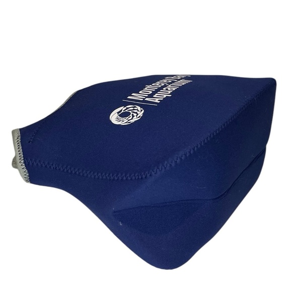 Monterey Bay Aquarium Blue Neoprene Bag - Picture 8 of 11
